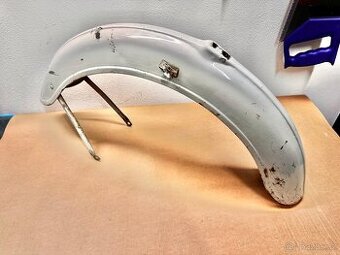 Zachovalý původní blatník Stadion S22