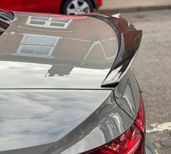 AUDI A4 S4 RS4 B9 spoiler kridlo lipo na kufr