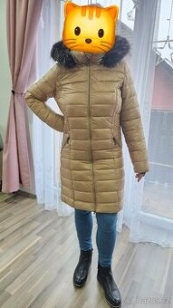 Světle hnědý dámský prošívaný kabát ORSAY / vel.34