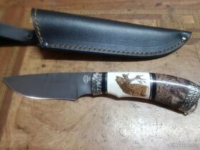 Kovaný lovecký nůž, damašková ocel, javor, paroh lose - 1