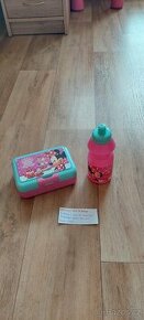 dětský box a lahev