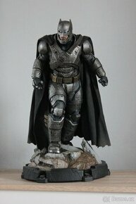 Batman socha - Sideshow Armored Batman statue