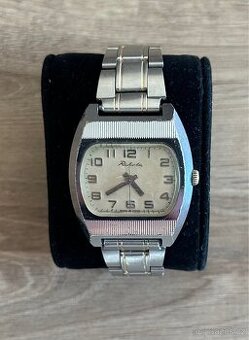 Mechanické hodinky Raketa TV