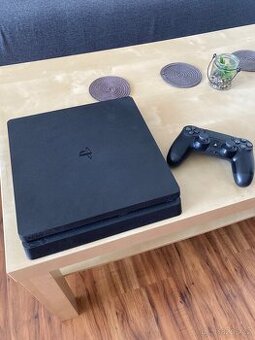 PlayStation 4 slim 500gb