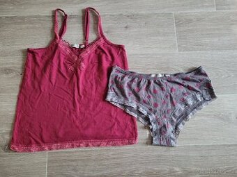 Pěkný krajkový set,košilka a kalhotky kytičkové vel.S - 1