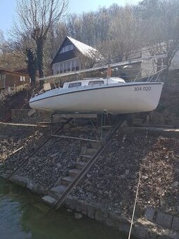 Kajutová plachetnice,kajutová loď,motorová loď - 1