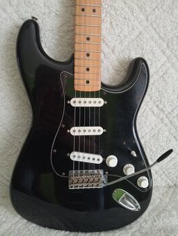 Greco Stratocaster Spacey Sound 81-snímače USA Fender 79-81