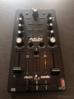 KONTROLER MIX AKAI AMX