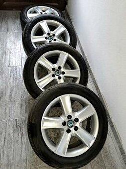 Originál ŠKODA alu + letní pneu