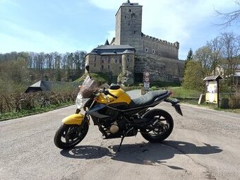 Yamaha XJ6