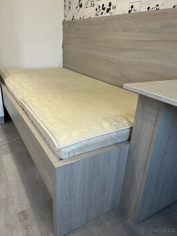 Postel 90x200cm s matrací