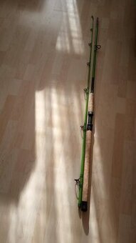 MADCAT prut Heavy Duty 3,0m 200-300g