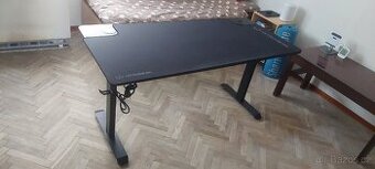 Herní stůl ULTRADESK Momentum Black