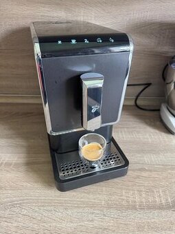 Kávovar tchibo espreto caffé , automatický kávovar