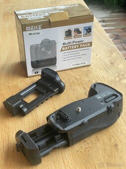 Predam Battery Grip Meike Nikon D750