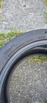 Prodám 4x celoroční pneu 235/45 R17