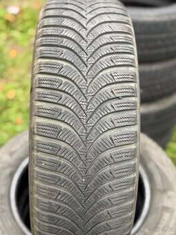 Pradam sady zimních pneu Hankook 185/65r15