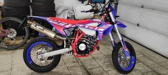 Vymenim supermoto kola z Bety za pasujici enduro kola