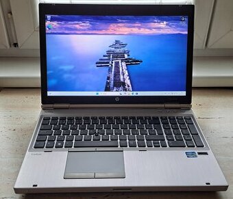 HP EliteBook 8570p/ Core i7 / 8 GB / SSD 240GB/ WIN 11 PRO