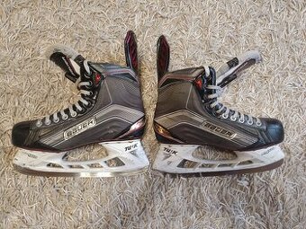 Bauer vapor x700