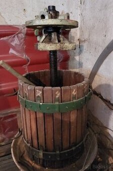 Stary lis na ovoce Zamluveno