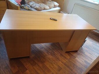 Psací stůl šířka 160 cm výška 75 cm, hloubka 75 cm - 1