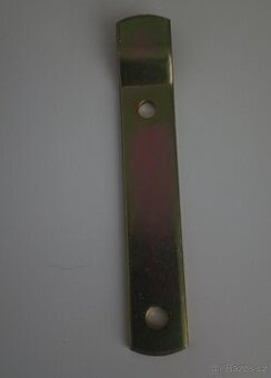 Kovový hák na hasící přístroj