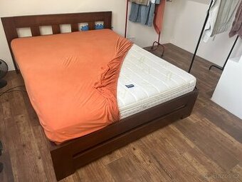Postel 160x200 buk masiv + staší matrace