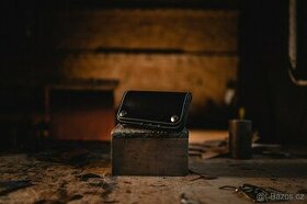 KOŽENÁ PENĚŽENKA S PROŠITÍM