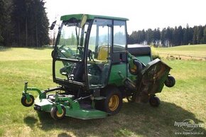 John Deere 1600 Turbo Wam - sekačka na golfové hřiště