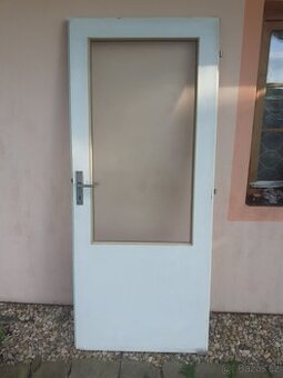 Bytové dveře 80, levé