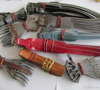 Barevné řemínky na hodinky - 90 kusů - mix - vhodné na PRIM