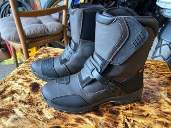 NOVÉ boty 47 Falco Marshall 120