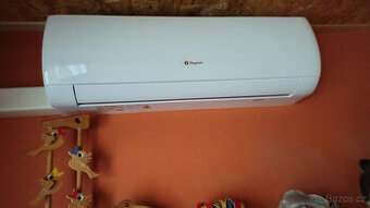 Nástěnná klimatizace Syen Bora 3,5 kW - zánovní (v záruce)