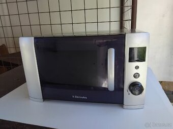 Mikrovlnka Electrolux