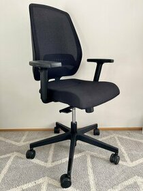 Nová kancelářská židle Interchair