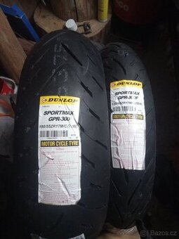 Dunlop SportMax GPR 300