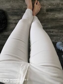 Bílé kalhoty vel. Xs