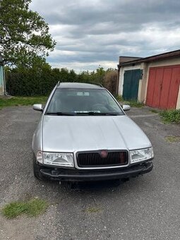 Škoda Octavia 1 kombi 1.6MPi 75kw na ND nebo opravu