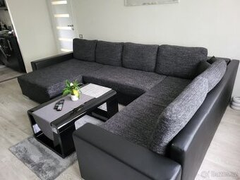 Kompletní obývací pokoj – sedačka do U, stěna a stolek (možn