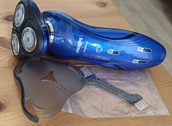 holicí strojek Philips RQ1145