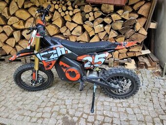 Aku motorka Hecht