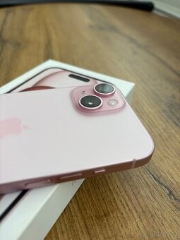 📱 iPhone 15 128 GB Pink