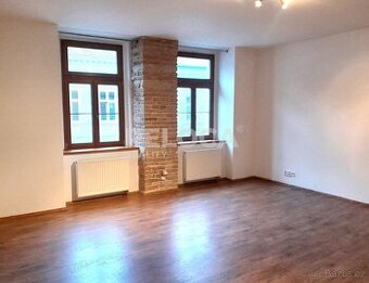 2+KK, 62m2 Slaný Husova, zrekonstruovaný nezařízený byt v ce