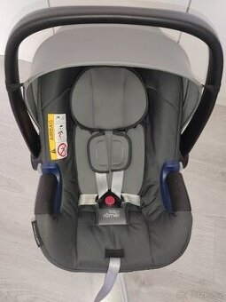 autosedačka Britax Romer Baby-Safe i-Size