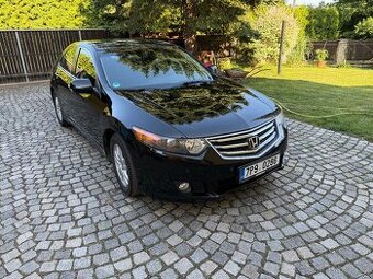 Honda Accord 2.2 i-DTEC Executive 6MT, Diesel 110 kW 160Tkm