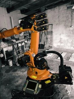 Robot KUKA KR16 L6 ARC, ZH6 II s řídicí jednotkou KRC2 Ed05