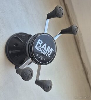 Ram mounts X-grip a přísavka držák telefonu