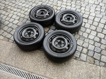 ZIMNÍ PNEU + DISKY MERCEDES 15" 195/50R15
