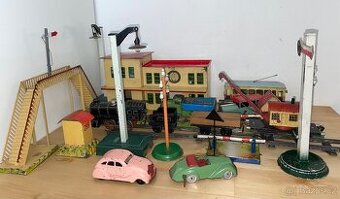 Staré autíčka - staré hračky